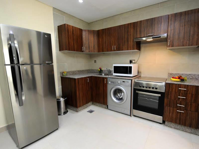 Al Mansour Park Inn Hotel&Apartment Doha Bagian luar foto