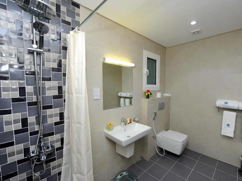 Al Mansour Park Inn Hotel&Apartment Doha Bagian luar foto